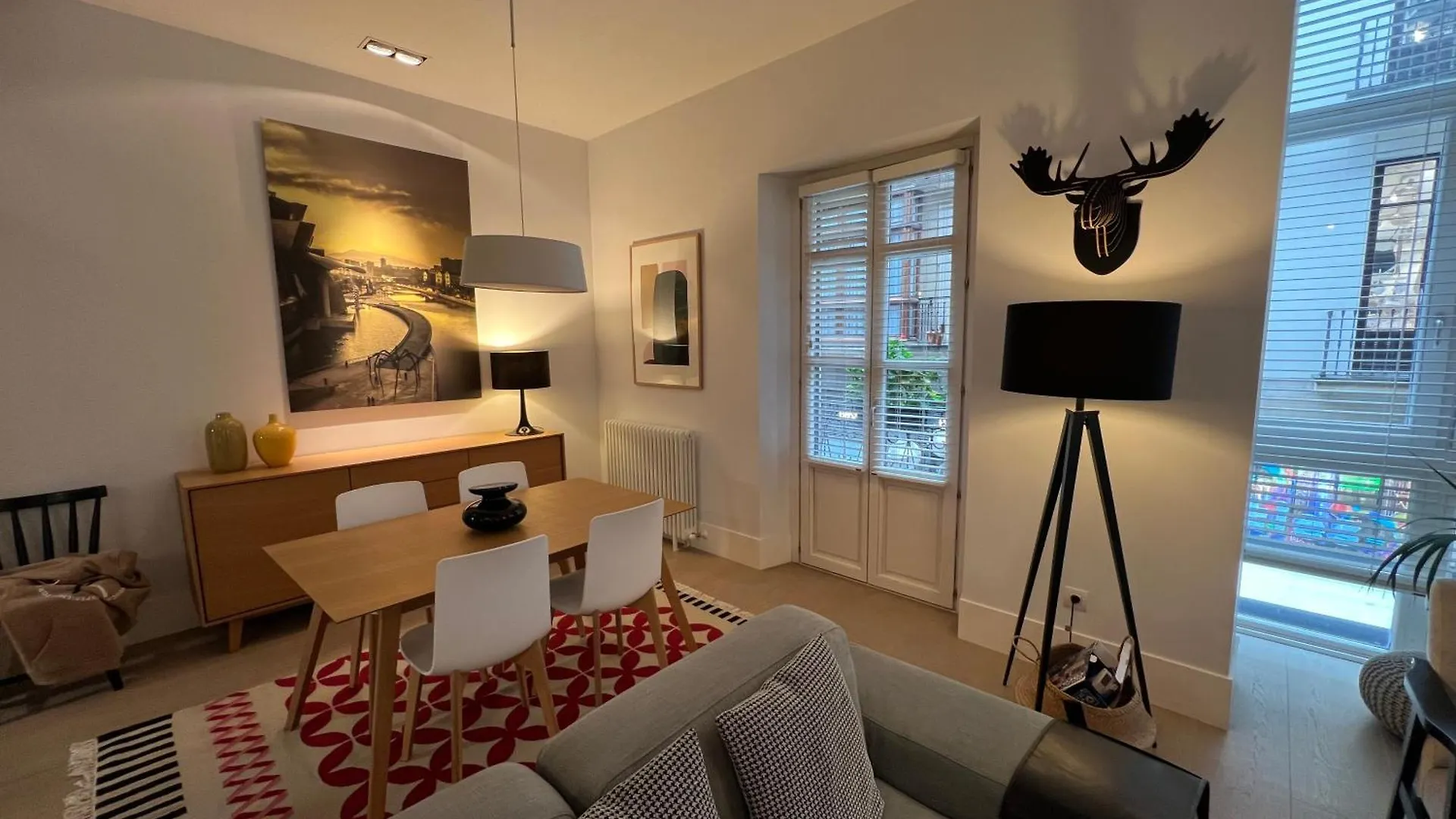 Luxury Apartment In The Heart Of Bilbao 0*,  Hiszpania